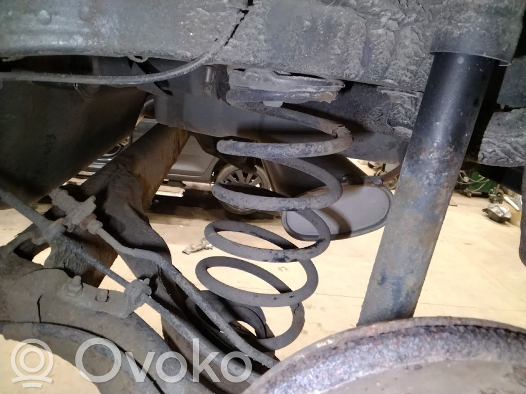 Rear coil spring   5102N6