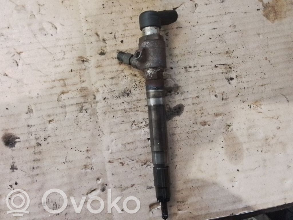 Fuel injector   1746967
