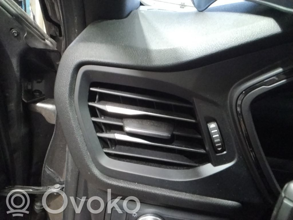Ford Kuga III Rejilla de ventilación central del panel 