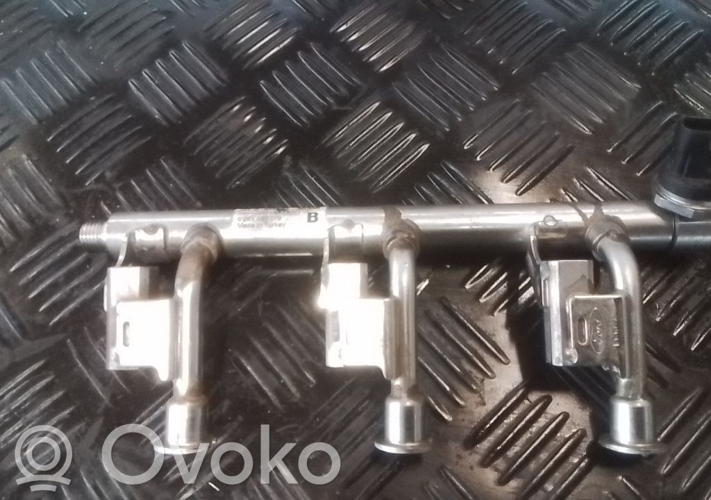 Ford Fiesta Fuel main line pipe 
