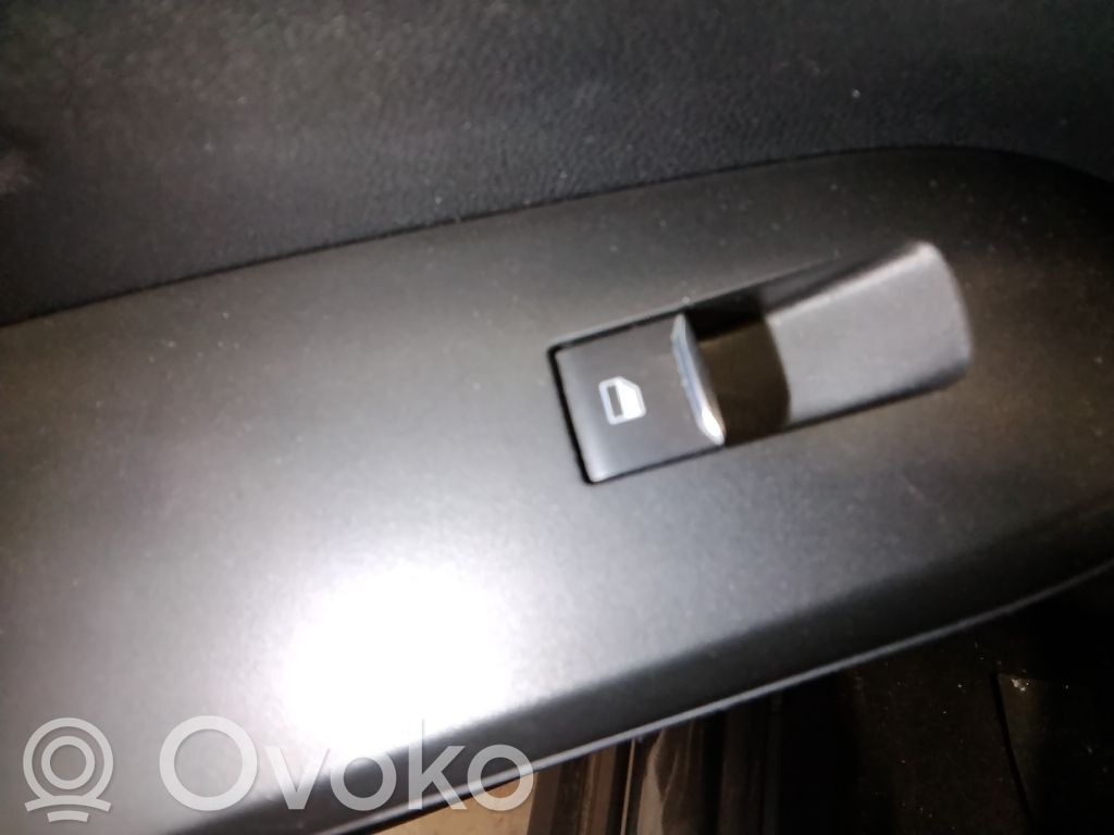 Electric window control switch   2490173