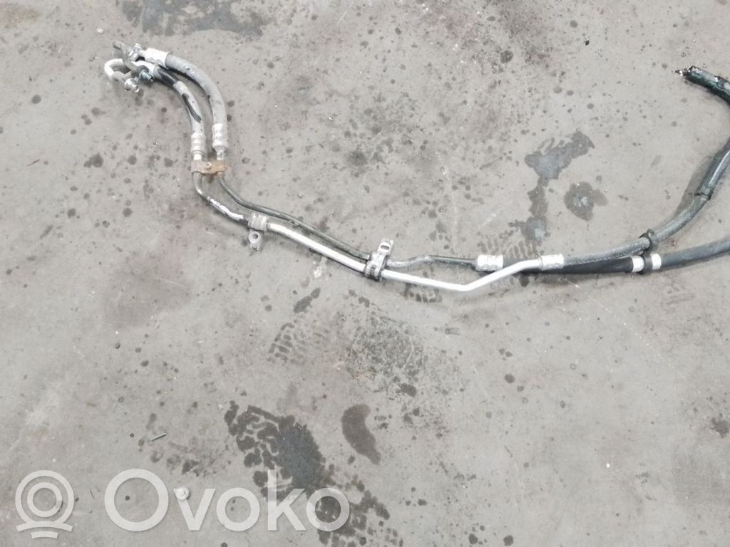Power steering hose/pipe/line   9809510380