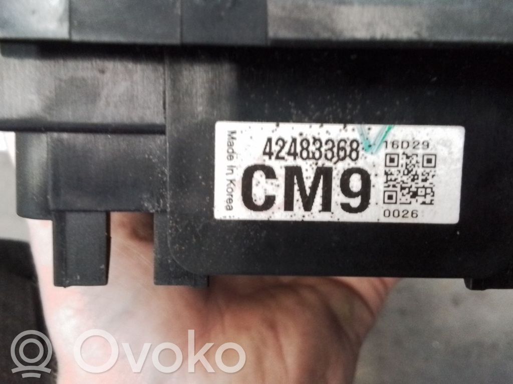 Opel Karl Akumuliatoriaus saugiklis (rėlė) 