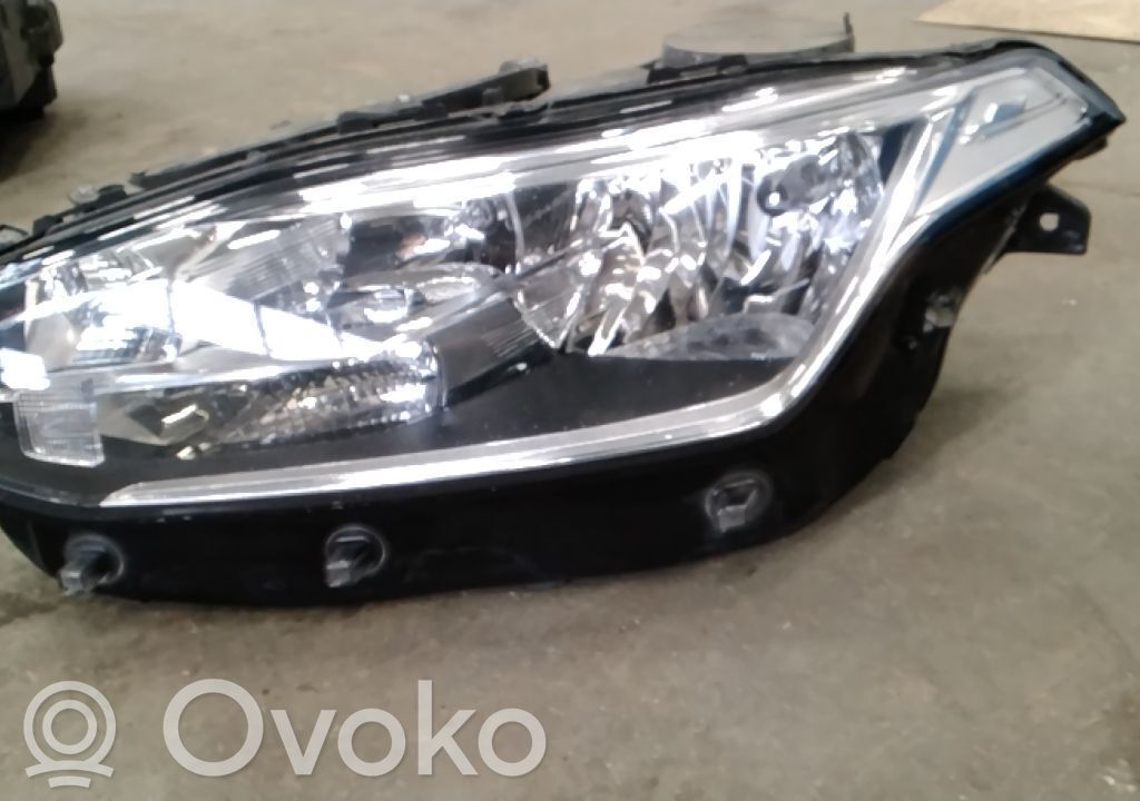 Headlight/headlamp   31353141