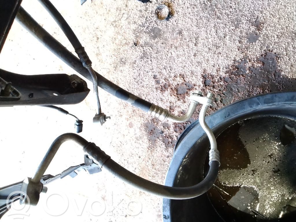 Opel Corsa E Ilmastointilaitteen putki (A/C) 
