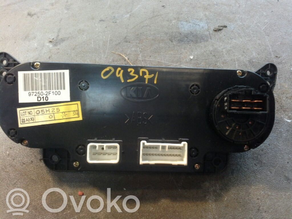 Climate control unit   972502F100