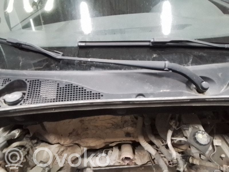 Brazo del limpiaparabrisas delantero   288860926R