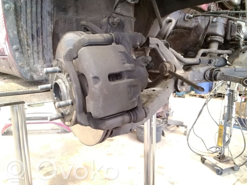 Front brake caliper   581301Y350
