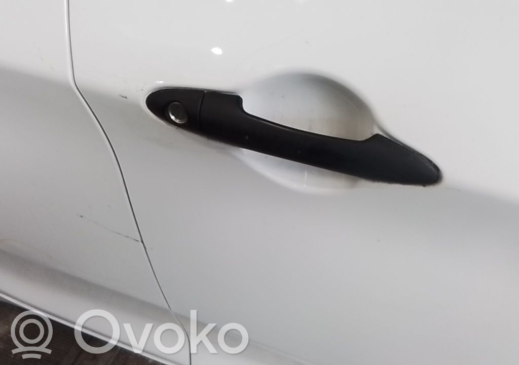 Etuoven ulkokahva   826611Y00000