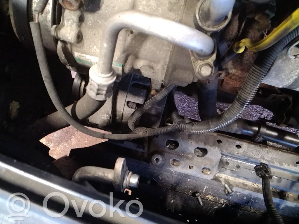 Ilmastointilaitteen putki (A/C)   8200683627