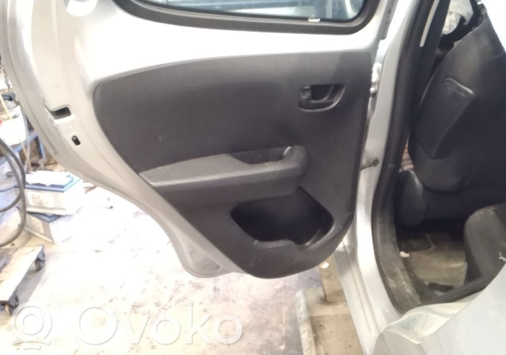 Citroen C1 Apšuvums aizmugurējām durvīm 
