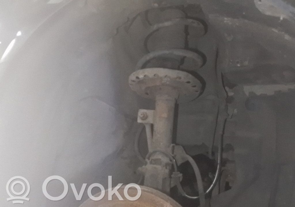 Nissan Note (E11) Priekšpusē amortizators ar atsperi 