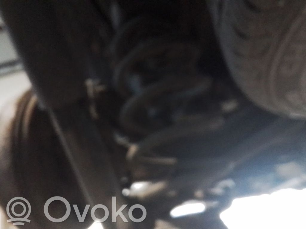 Opel Combo D Muelle espiral trasero 