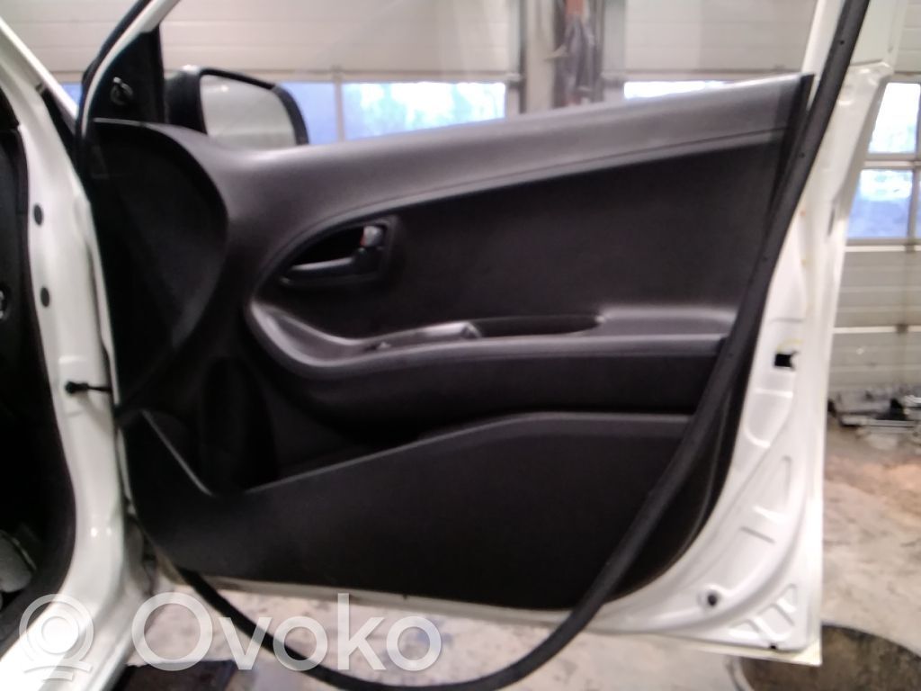 KIA Picanto Apšuvums aizmugurējām durvīm 