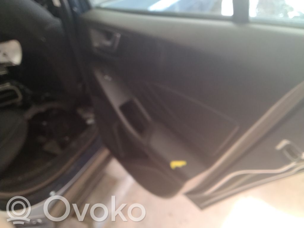 Ford Focus Apšuvums aizmugurējām durvīm 