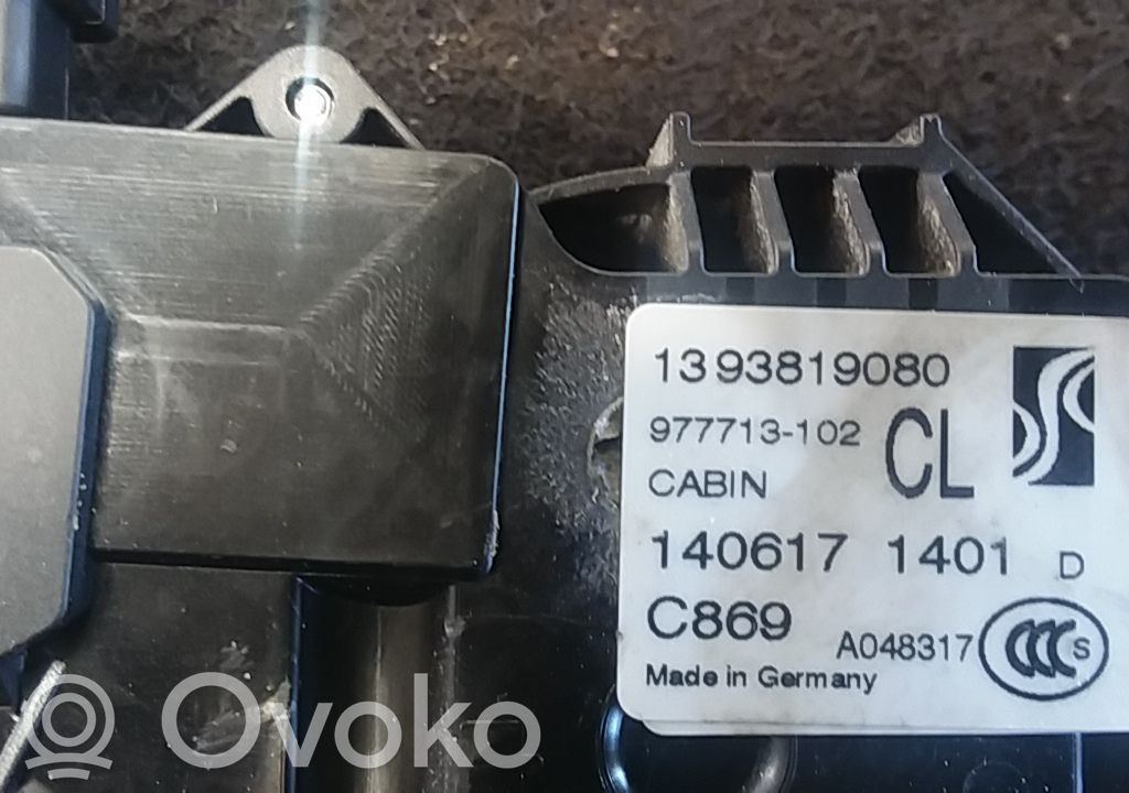 Central locking motor   1393819080