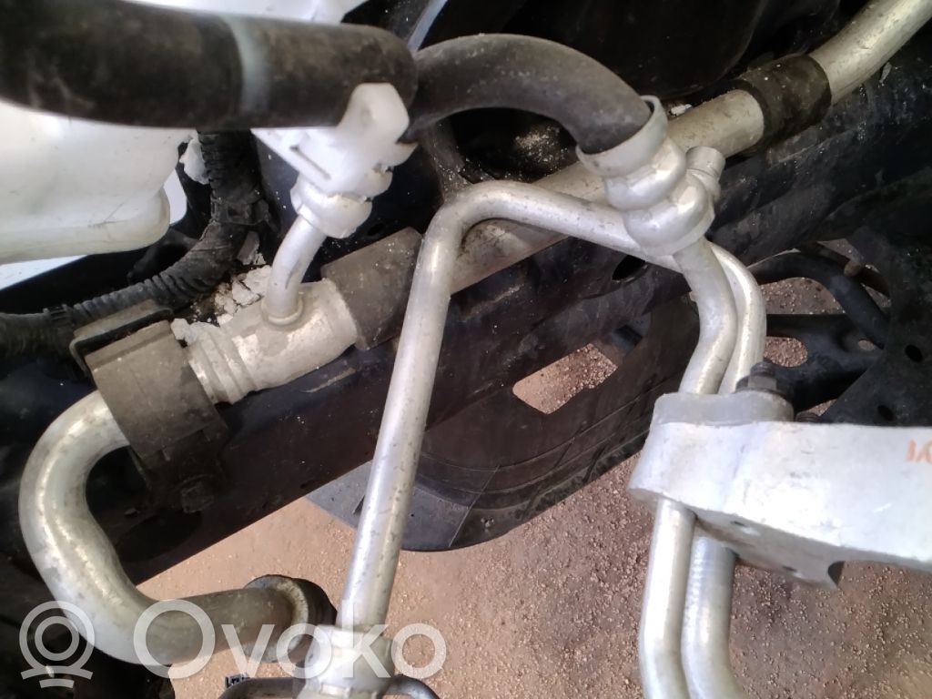 Ilmastointilaitteen putki (A/C)   97762H8450