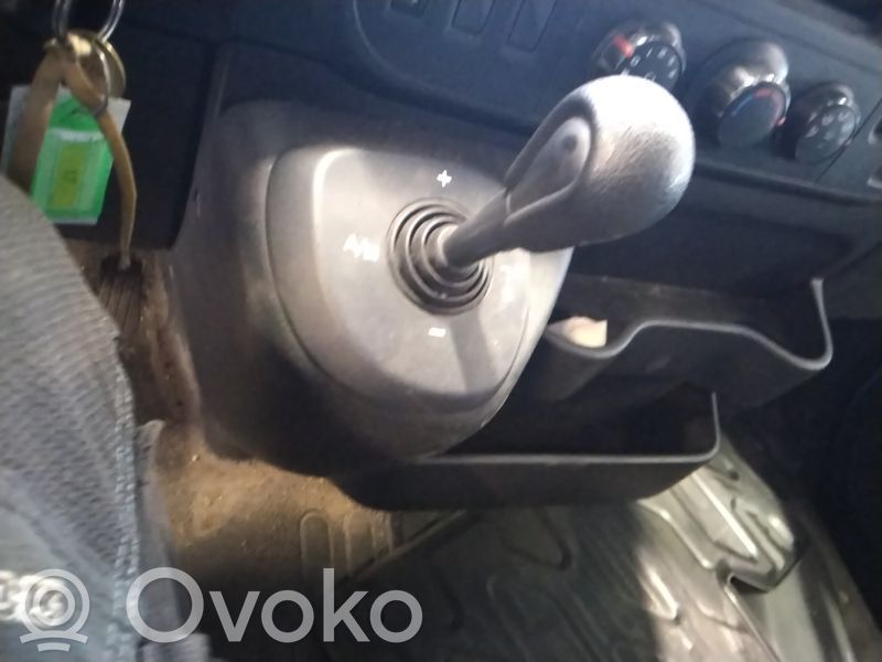 Renault Master III Selector de cambios 