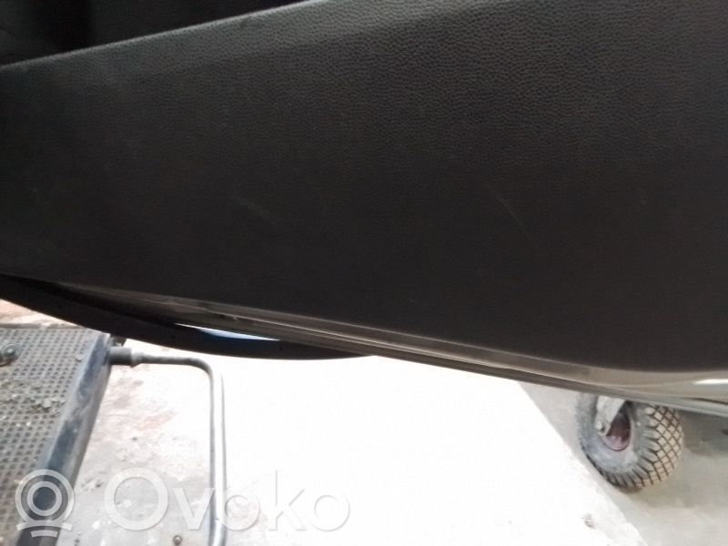 KIA Picanto Apšuvums aizmugurējām durvīm 