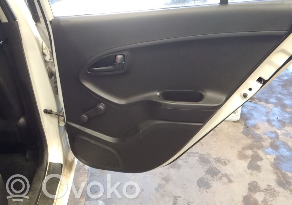 KIA Picanto Apšuvums aizmugurējām durvīm 