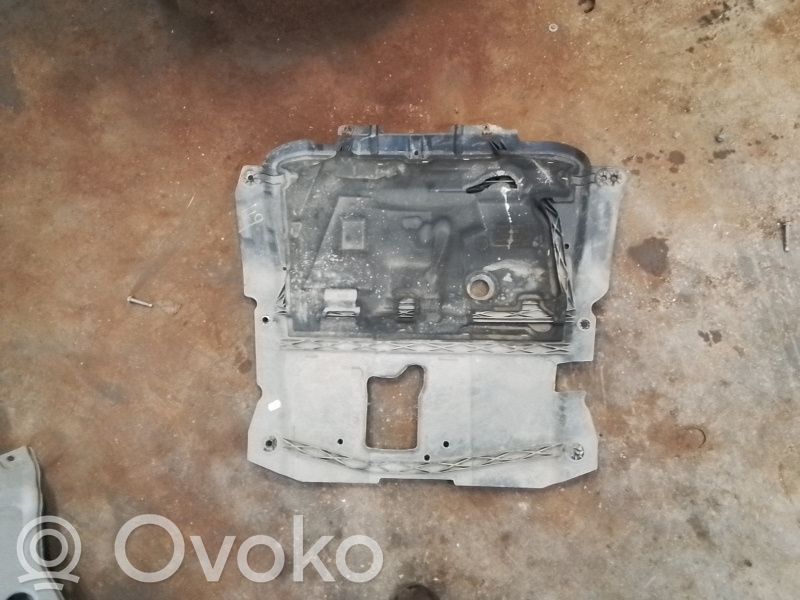 Placa protectora/protector antisalpicaduras motor   758901522R