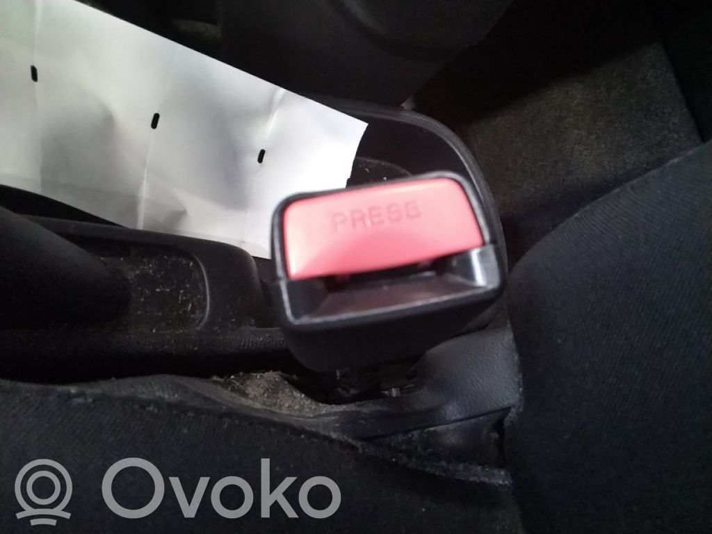 Etuistuimen turvavyön solki   D65157620C02