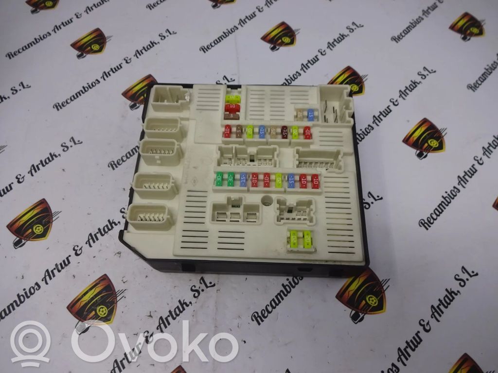 Renault Kadjar Juego de caja de fusibles 