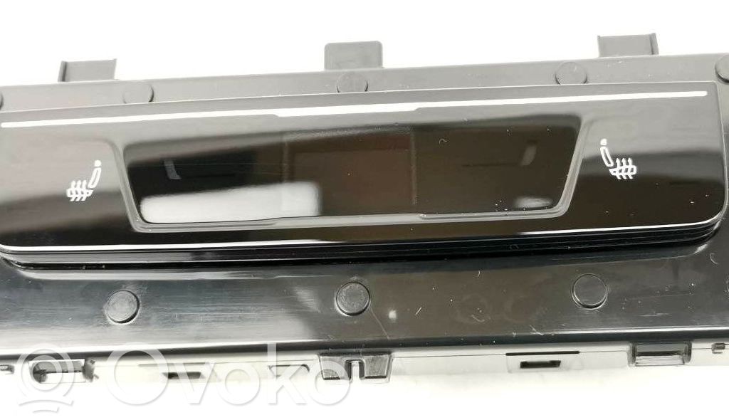 Volkswagen ID.7 Console centrale, commande chauffage/clim 