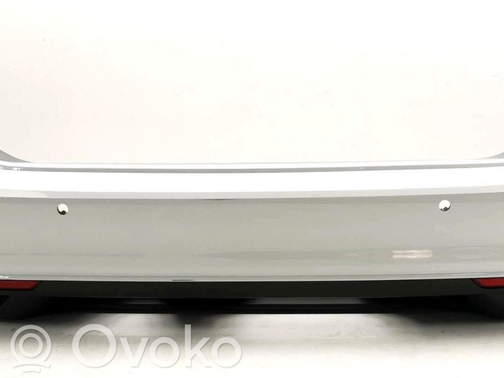 Volkswagen PASSAT B8 Parachoques 