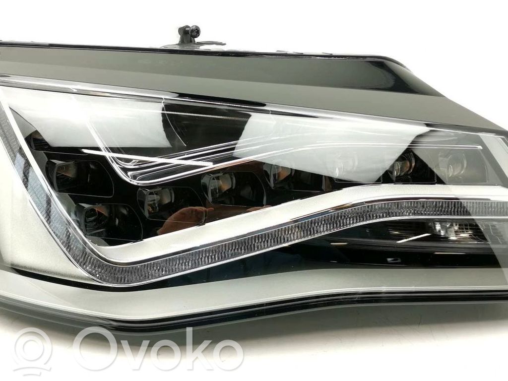Audi A8 S8 D4 4H Lampa przednia 