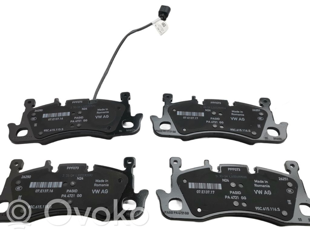 Audi Q6 e-tron Brake pads (front) 