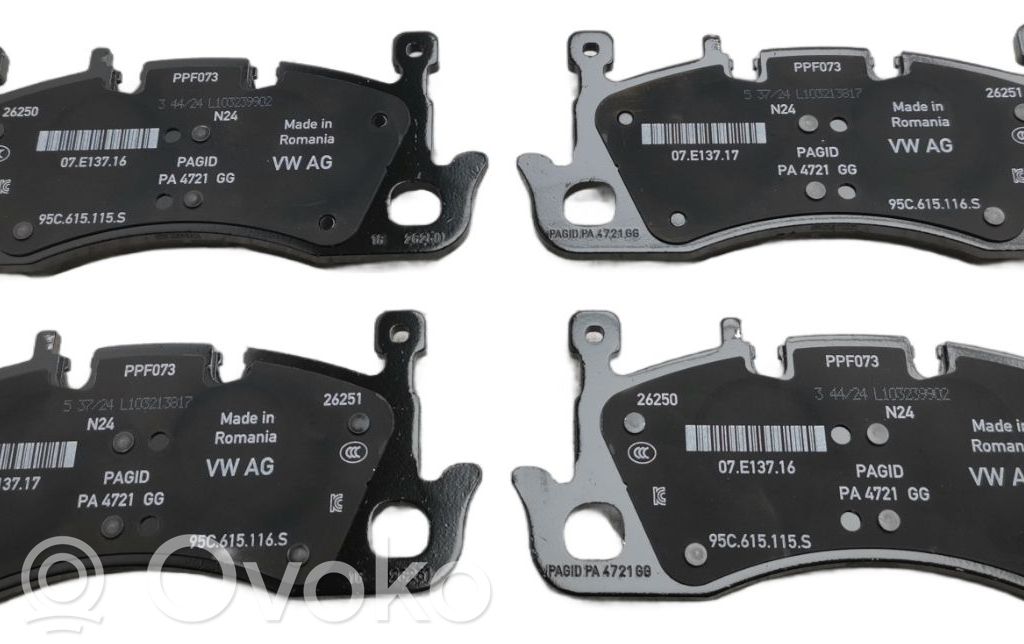 Audi Q6 e-tron Brake pads (front) 