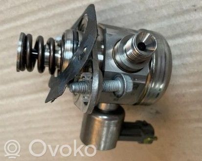 Opel Astra J Pompa paliwa w zbiorniku 