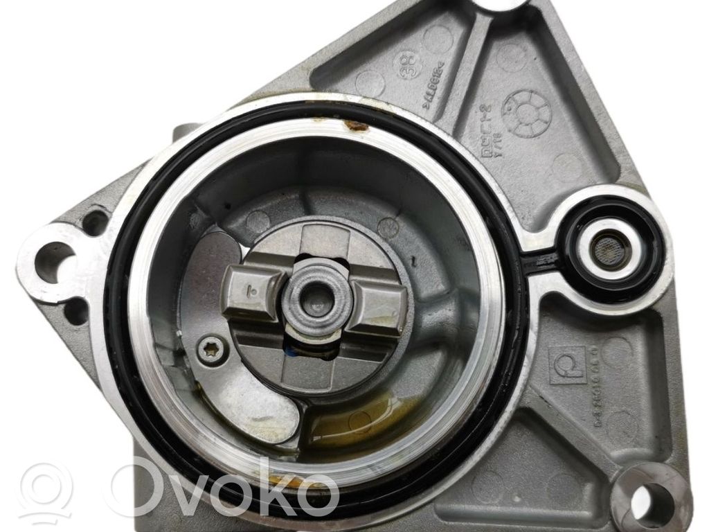 Opel Astra J Bomba de vacío 