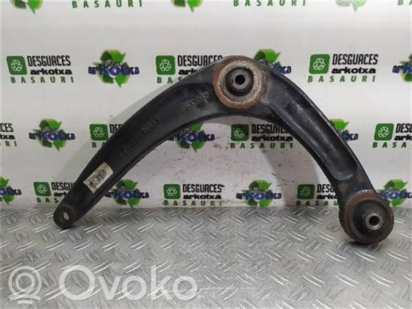 Peugeot 308 Brazo de suspensión delantero 