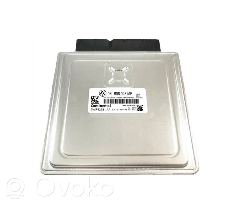 Volkswagen Polo V 6R Komputer / Sterownik ECU silnika 