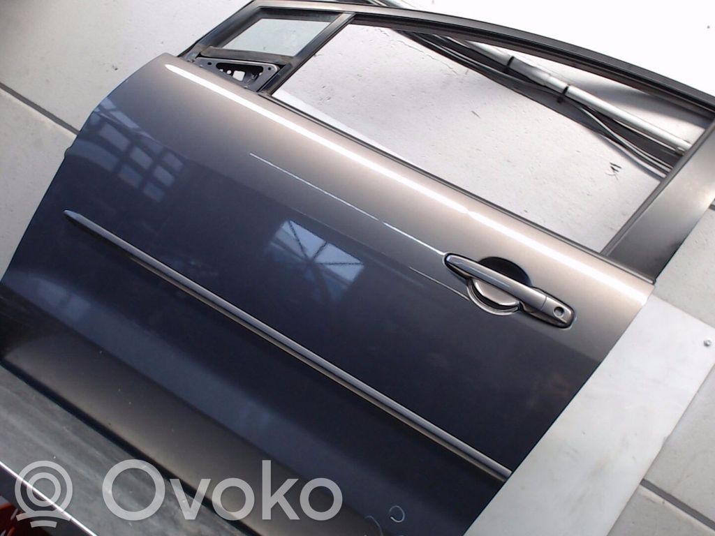Mazda 5 Front door 