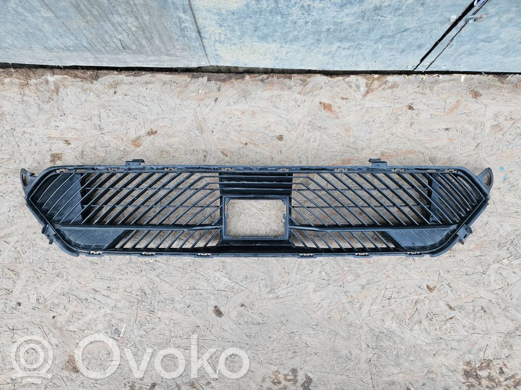 Citroen C4 III e-C4 Front bumper lower grill 