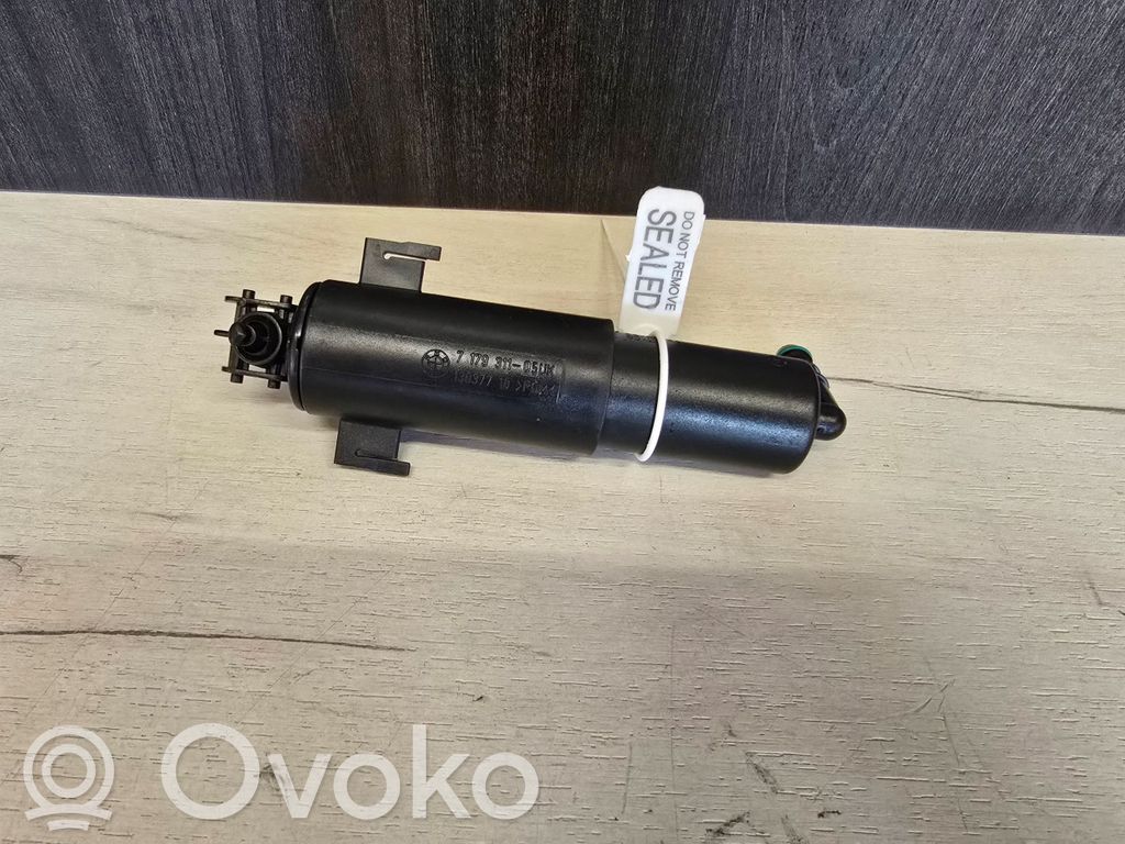 Headlight washer spray nozzle   7179311