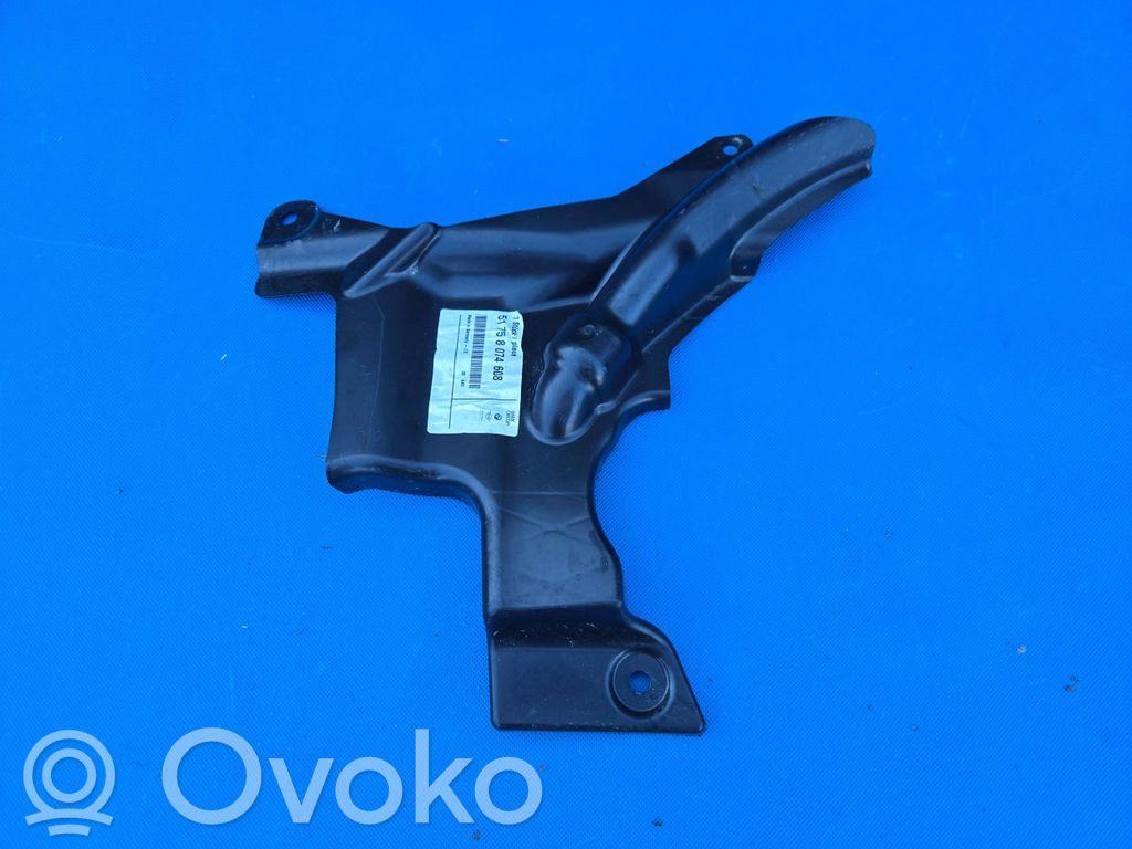 BMW M4 G82 G83 Placa protectora/plataforma del parachoques delantero 