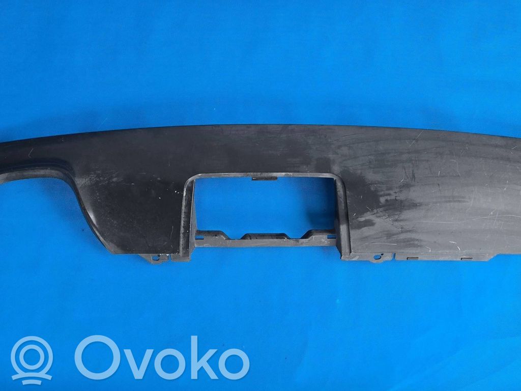 Apakšējā bampera daļa   7896627