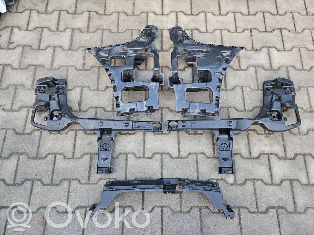 BMW 2 F46 Staffa di rinforzo montaggio del paraurti posteriore 