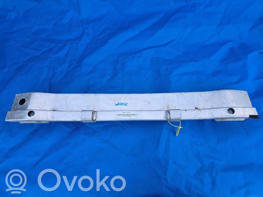 Aizmugurē bampera balka   7210766