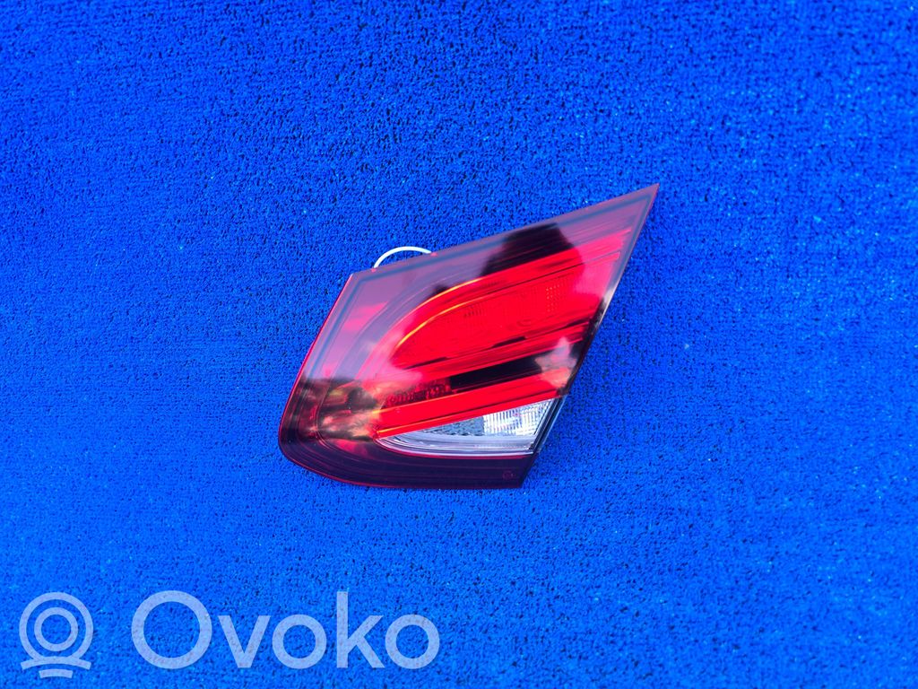 Mercedes-Benz C W205 Lampy tylnej klapy bagażnika 