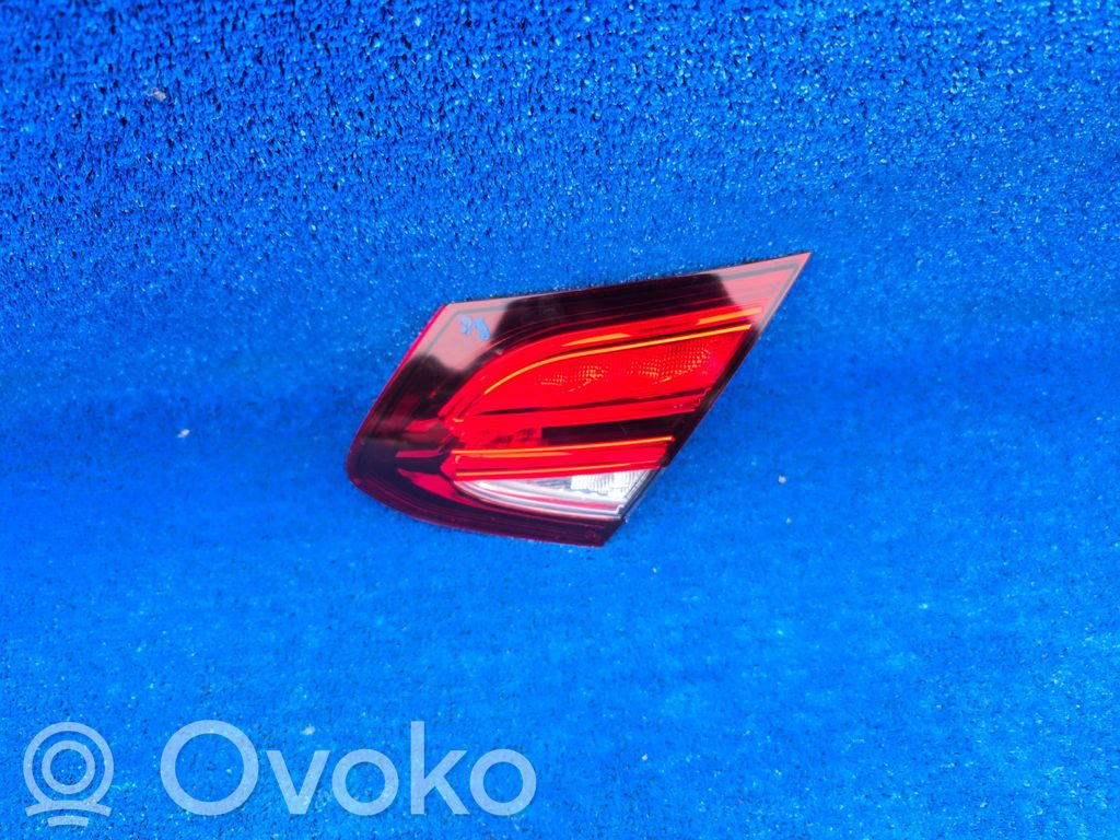 Mercedes-Benz C W205 Lampy tylnej klapy bagażnika 