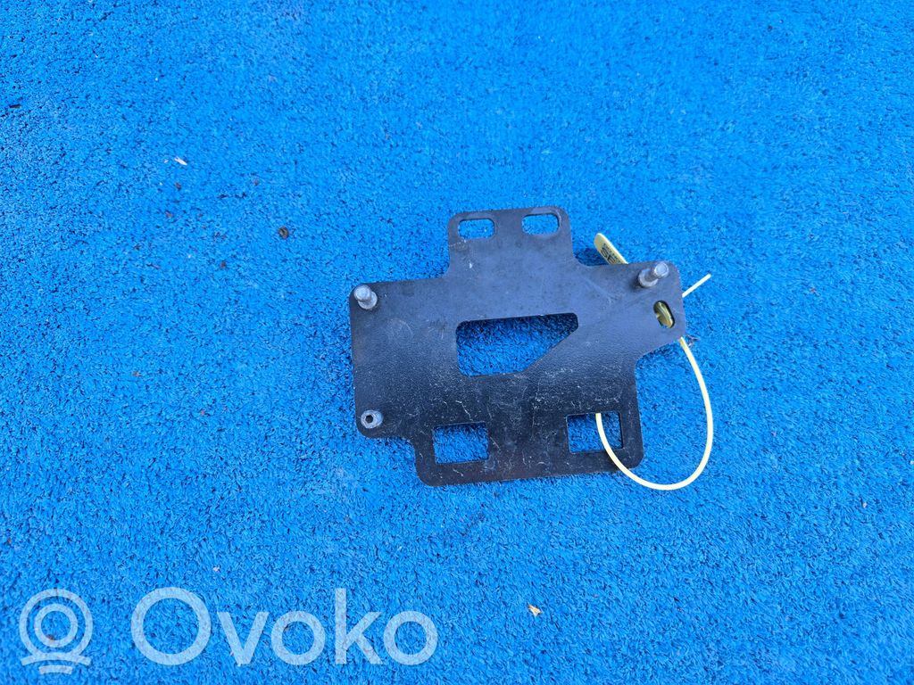 Sensor de radar Distronic   6883737