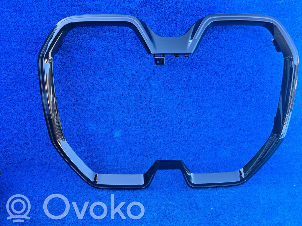 Front grill   5A722D4
