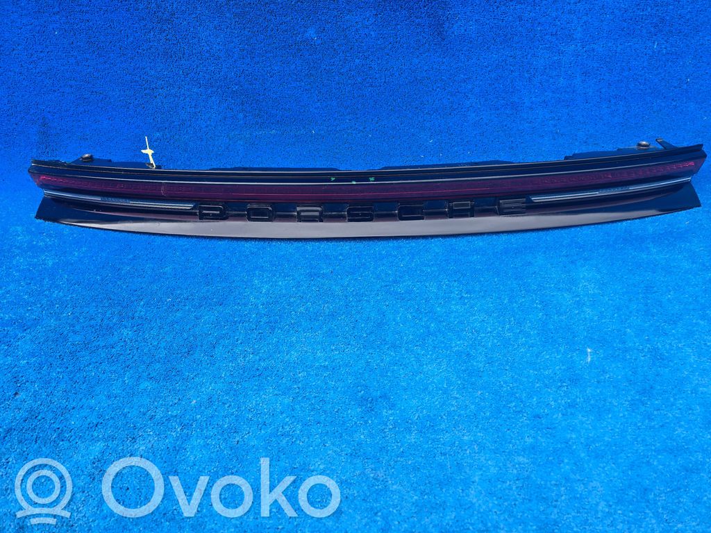 Porsche Panamera (976) Takavalot 