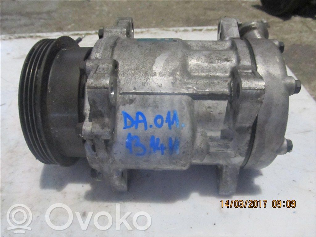 Renault Logan I Air conditioning (A/C) compressor (pump) 