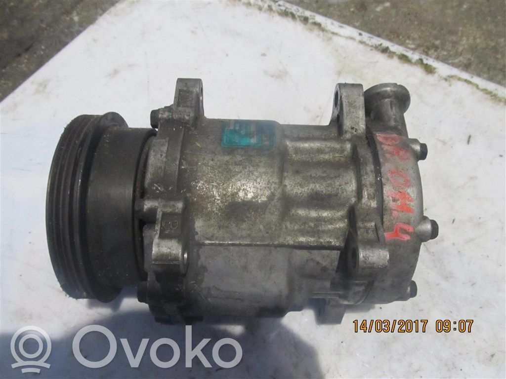 Renault Logan I Air conditioning (A/C) compressor (pump) 